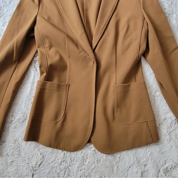 Les Copains Blazer in Cafe Brown with Hidden Single Button & Two Pockets - Picture 2 of 10